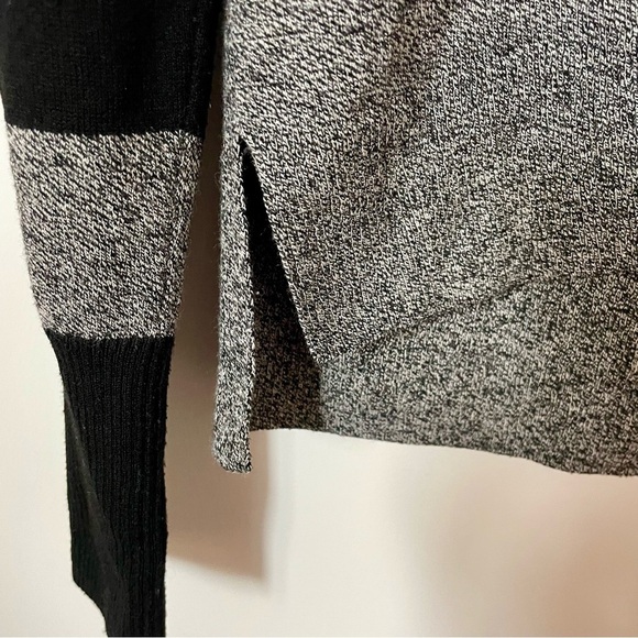 Smartwool Women's Edgewood V-Neck Sweater Black and Grey Size Small - Picture 7 of 9